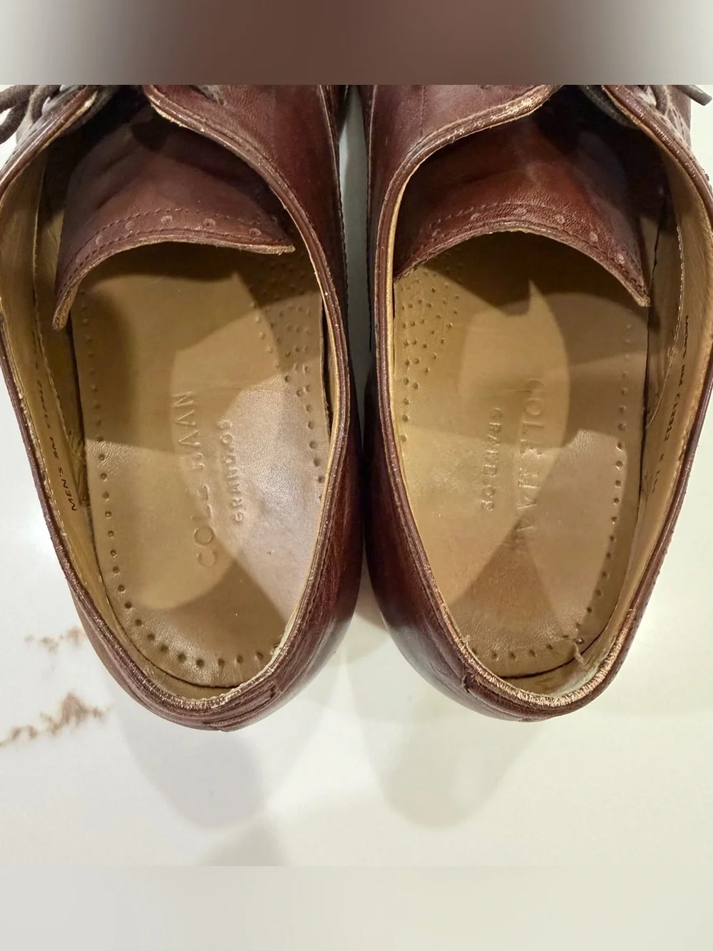 Men’s Cole Haan Grand.OS brown leather cap toe oxford dress shoes (size 8)